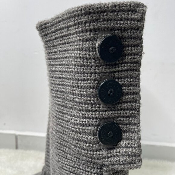 UGG #5819 Women's Grey Classic Cardy Button Knit Boot Shoes Size 9 - Picture 13 of 14
